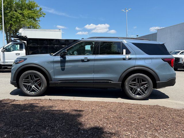 New 2026 Vapor Blue Metallic Ford ST-Line image 4