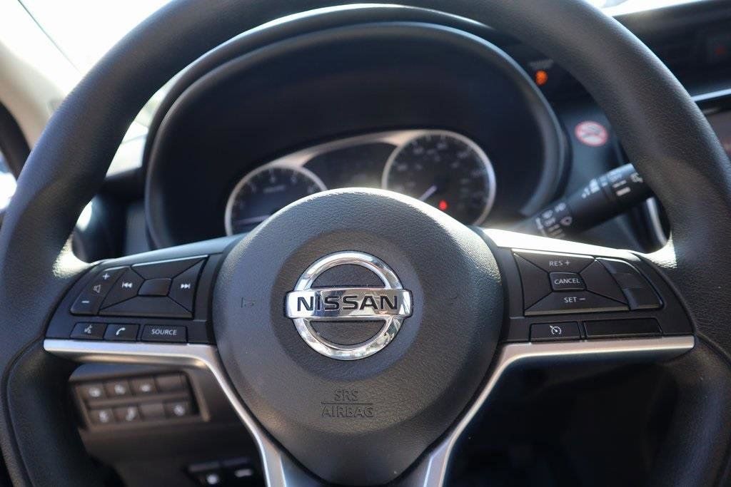 2021 Nissan Kicks S 22