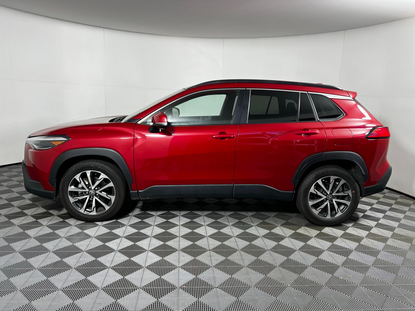 Thumbnail: 2024 Toyota Corolla Cross - 8