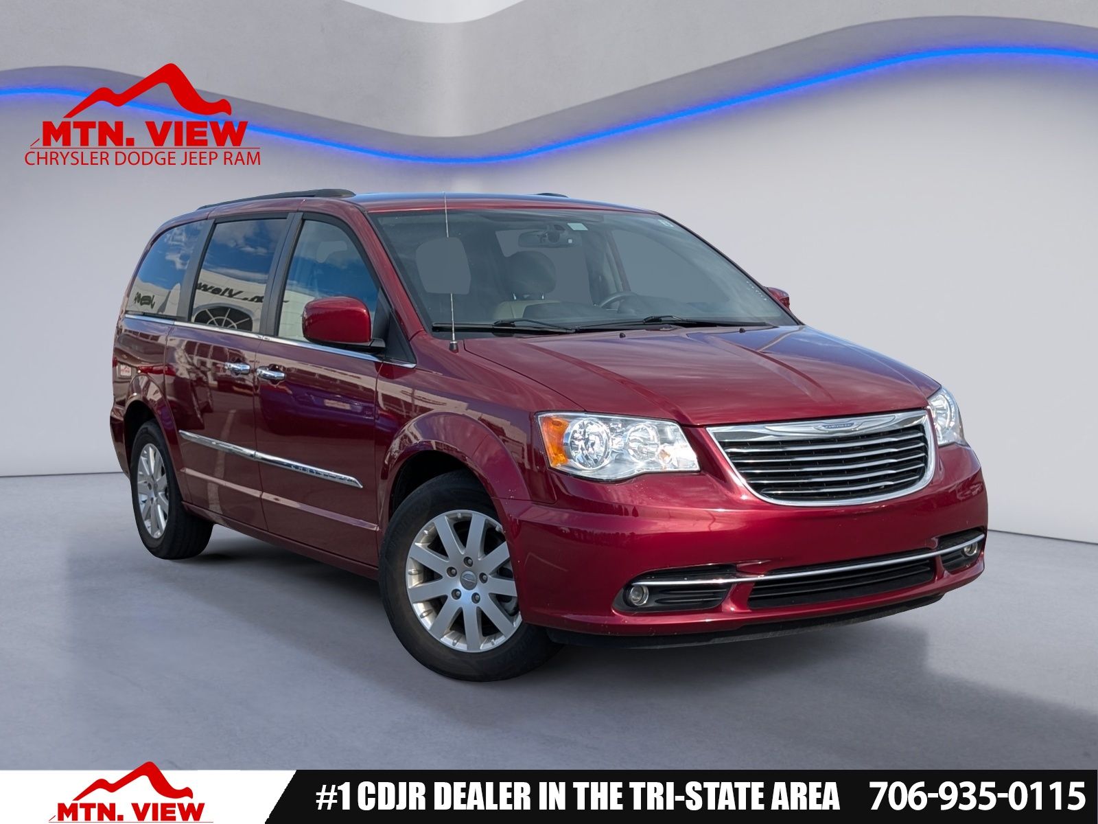 2015 Chrysler Town & Country Touring FWD