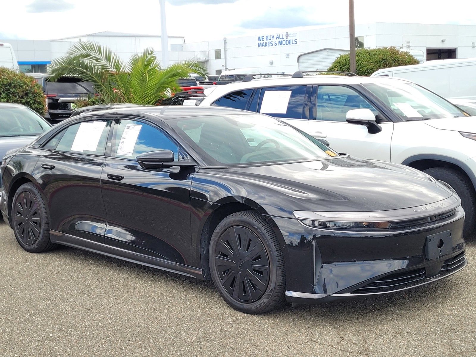2025 Lucid Air Touring's photo