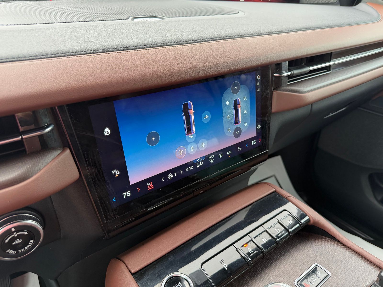 2025 Lincoln Navigator image 23