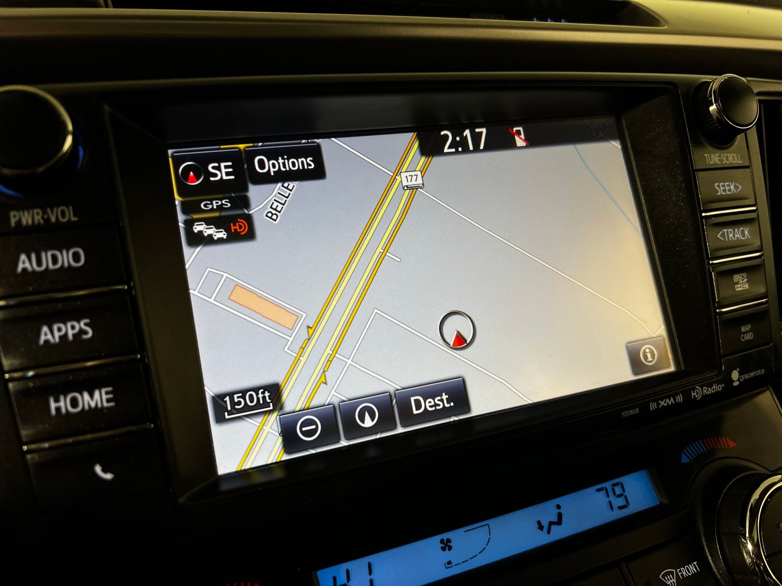 Thumbnail: 2018 Toyota RAV4 - 21