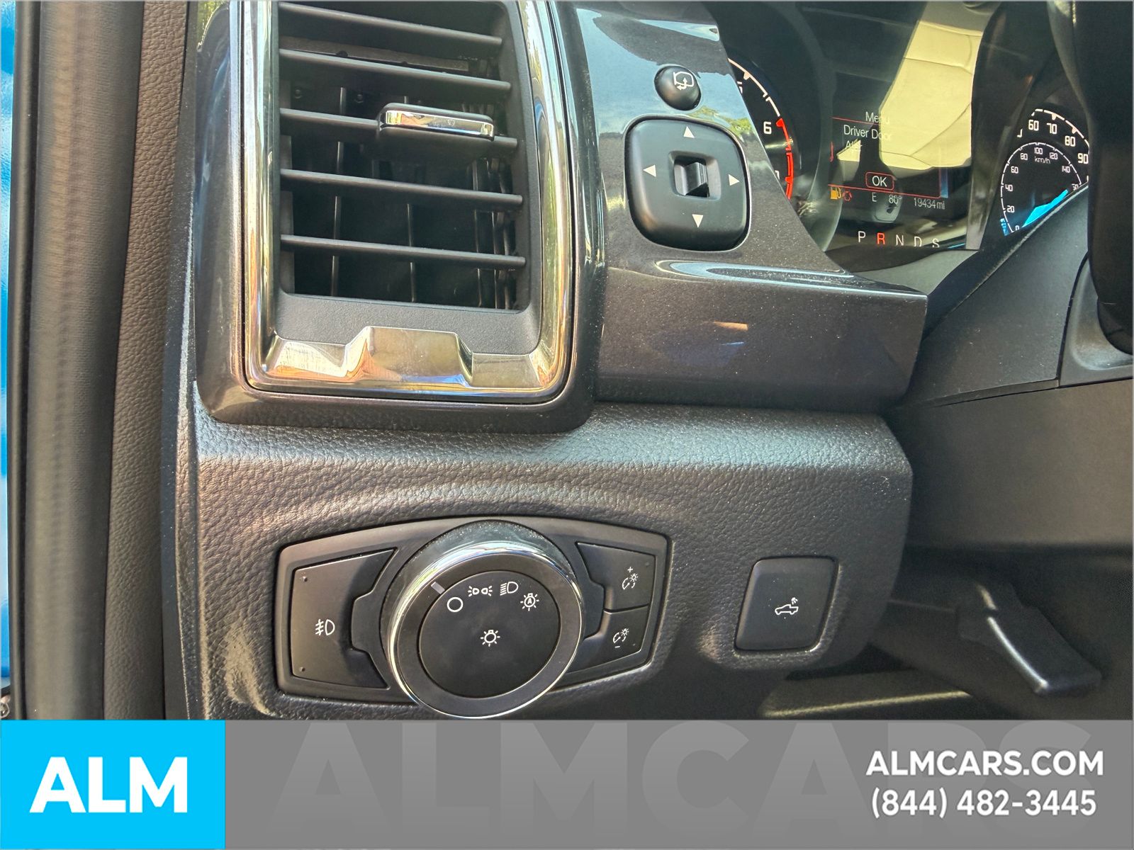 Used 2023 Velocity Blue Metallic Ford Lariat image 23