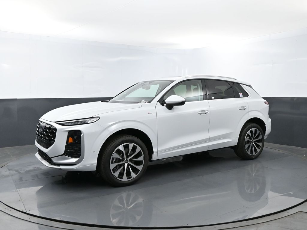 Glacier White 2026 Audi Q3 SUV / Crossover All-Wheel Drive 7-Speed Automatic