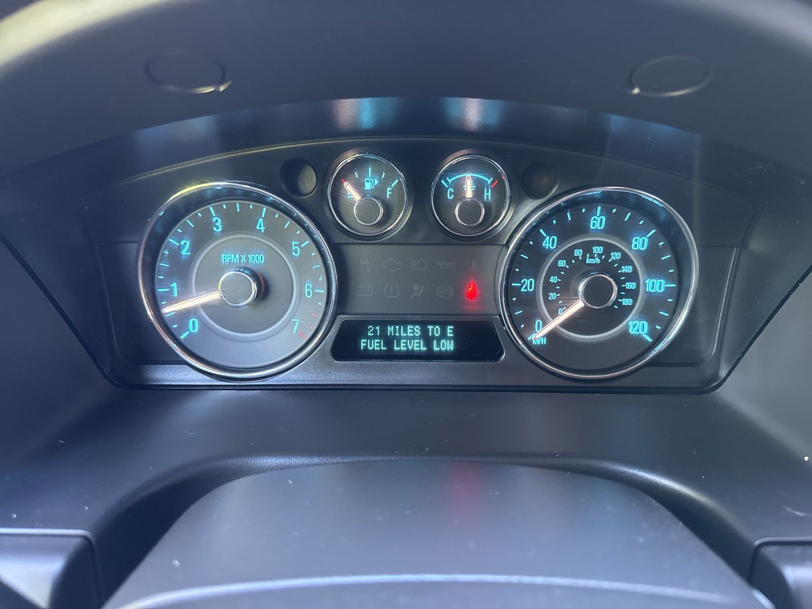 Used 2012 Dark Blue Pearl Metallic Ford SEL image 4