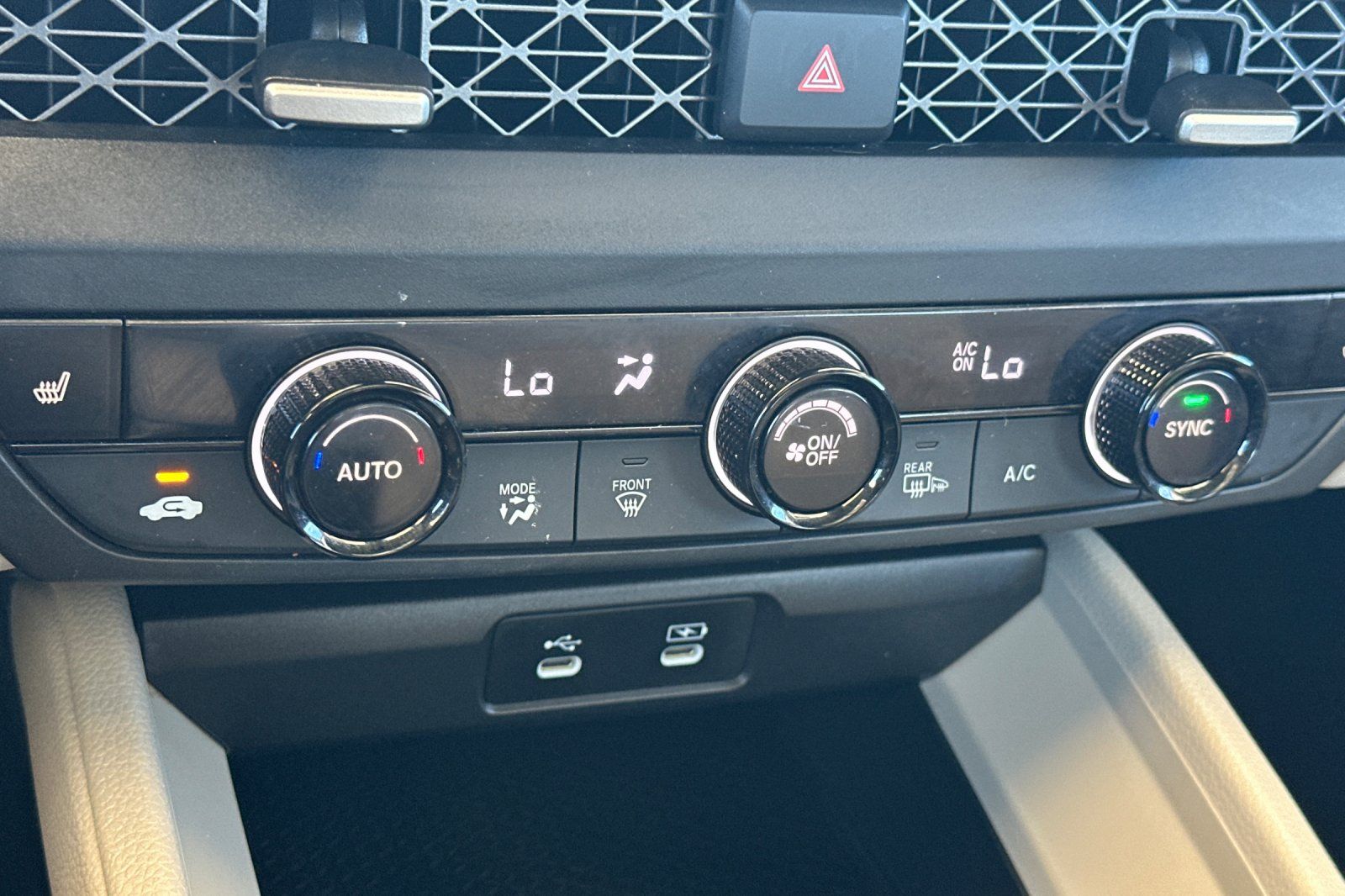 2025 Honda Accord SE - Photo 18