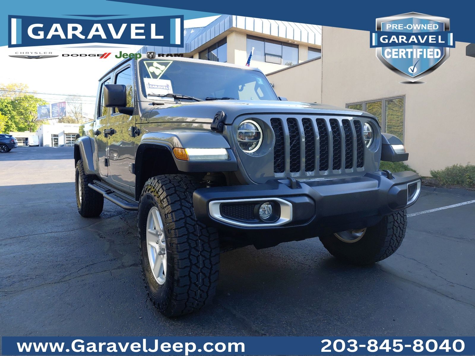 Sting-Gray Clearcoat 2021 Jeep Gladiator Pickup Truck Four-Wheel Drive 8-Speed Automatic
