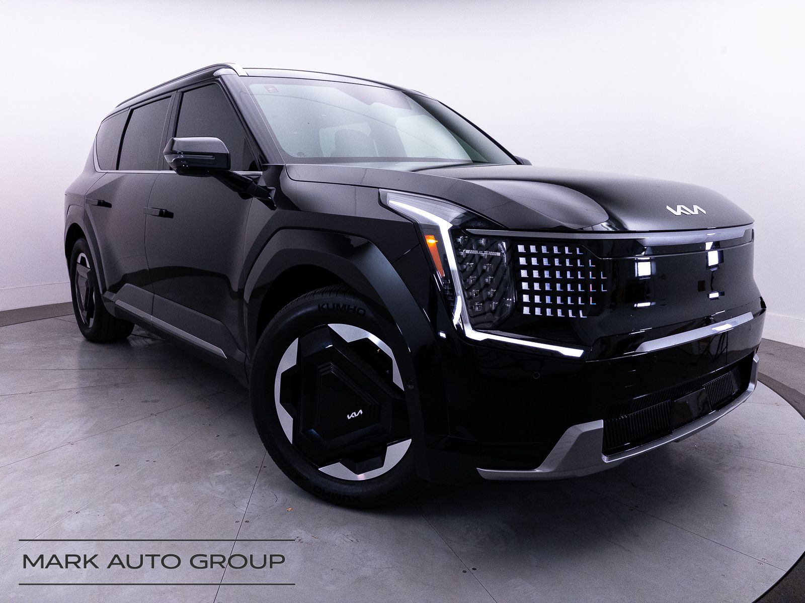 2024 Kia EV9 Land