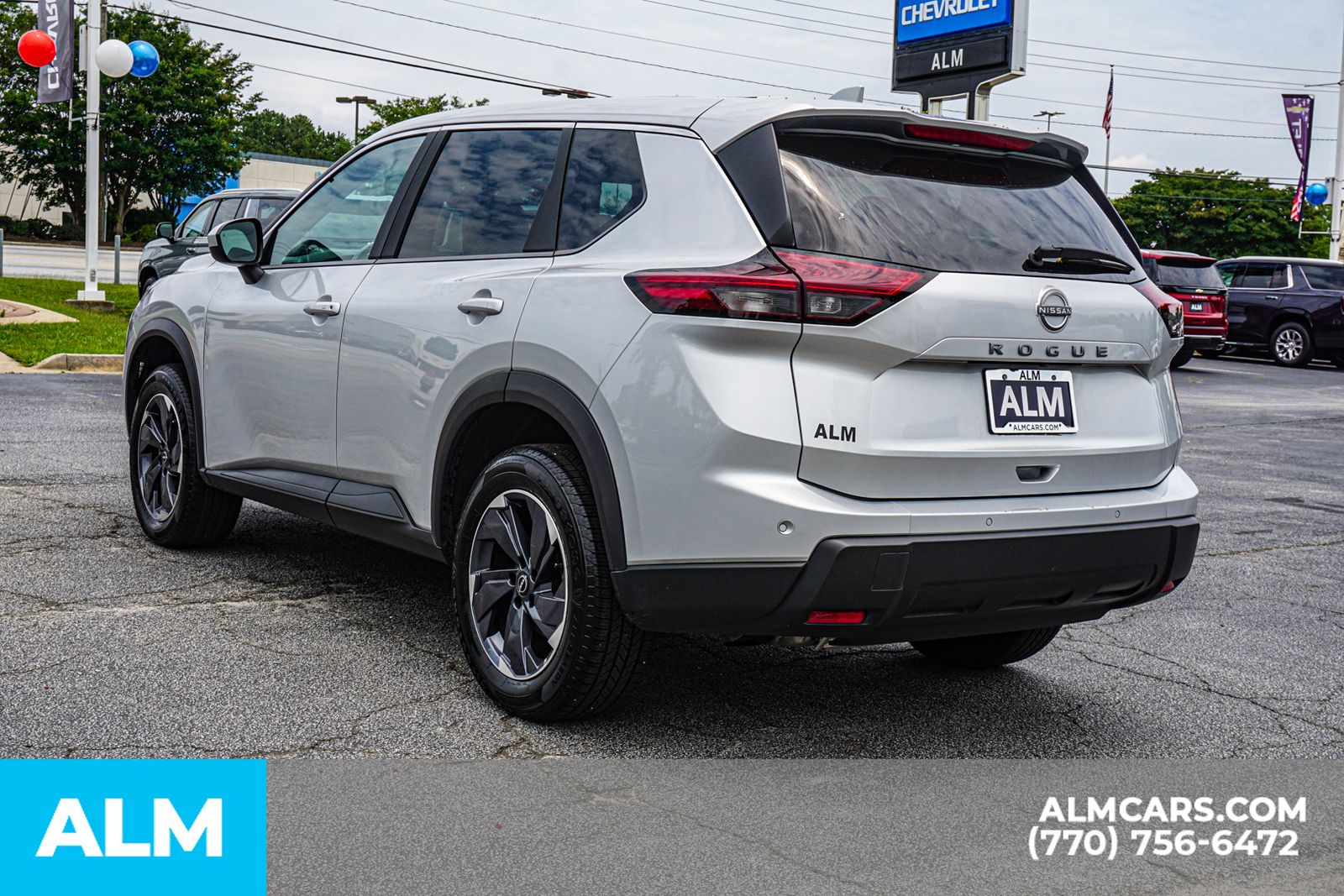 Used 2025 Silver Nissan SV image 7
