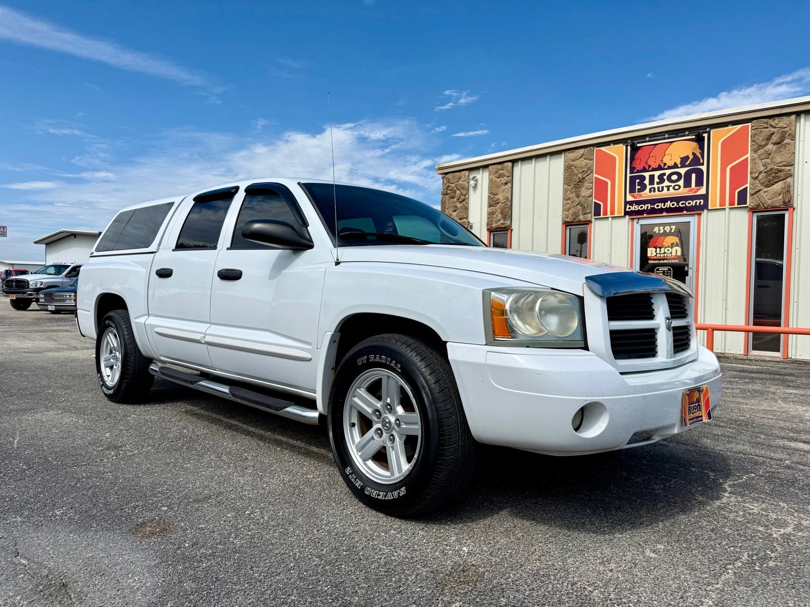 Bright White 2007 Dodge Dakota SLT Quad Cab RWD Pickup Truck Rear-Wheel Drive 4-Speed Automatic