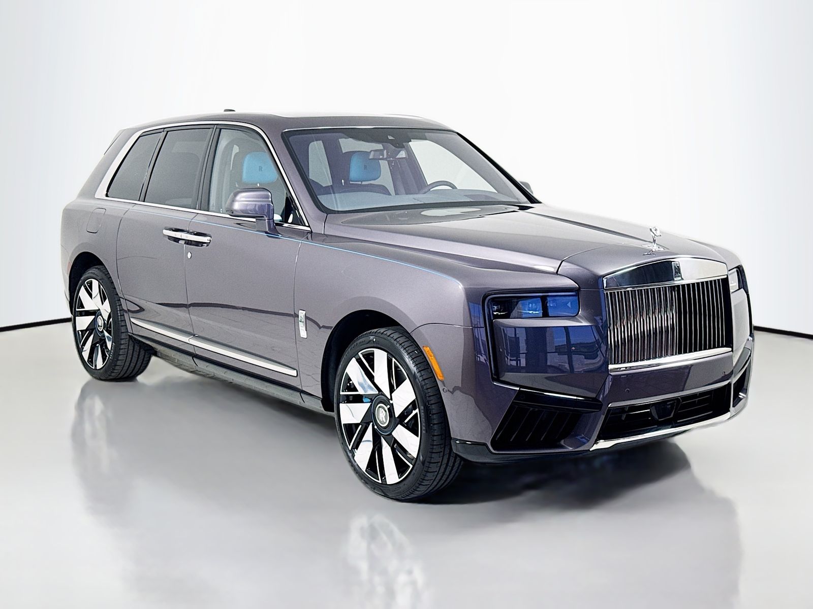 Anthracite 2026 Rolls-Royce Cullinan AWD SUV / Crossover All-Wheel Drive 8-Speed Automatic