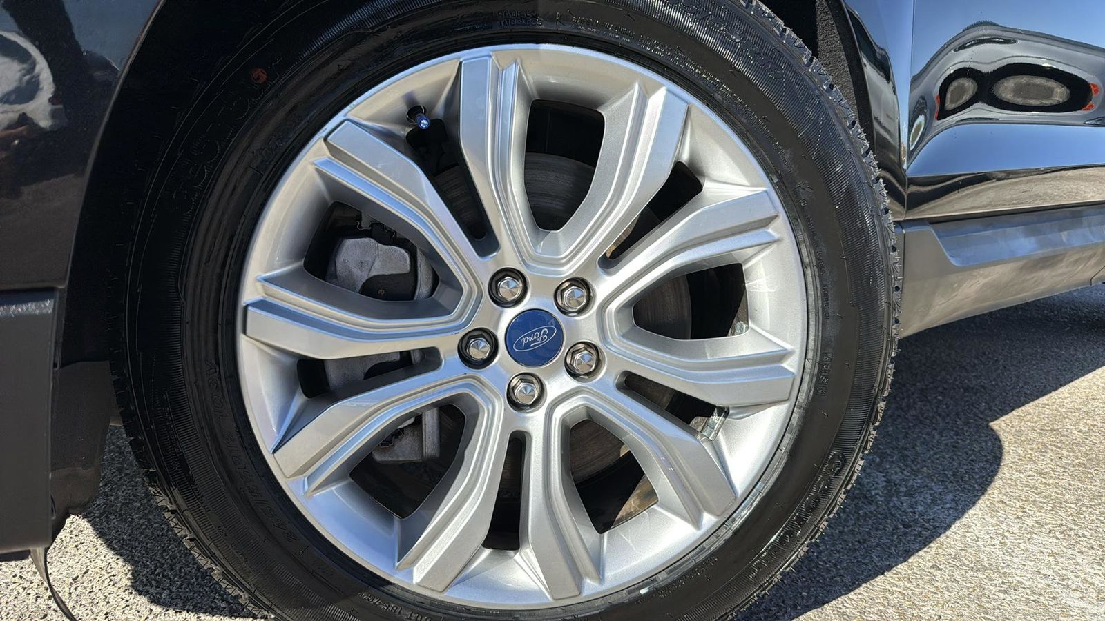 Used Car 2022 Ford Edge  Titanium For Sale Under $25,000 In Austin, Texas