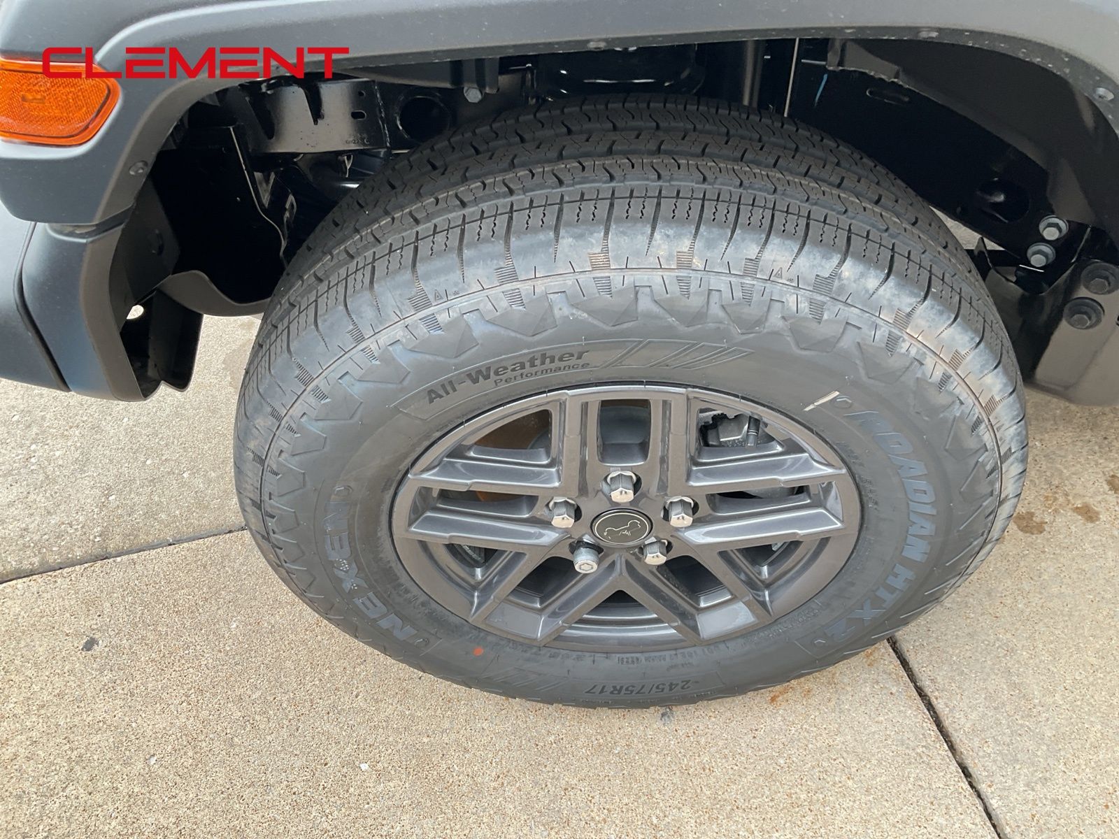 View vehicle photo 7