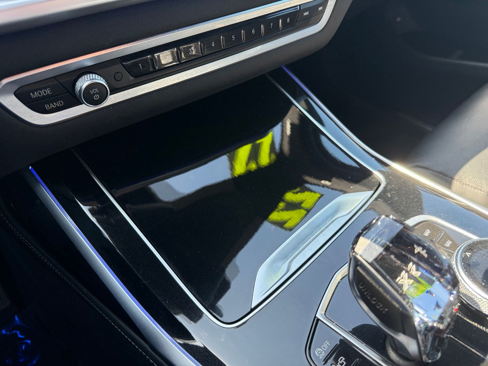 Used 2022 Gray BMW M50i image 22