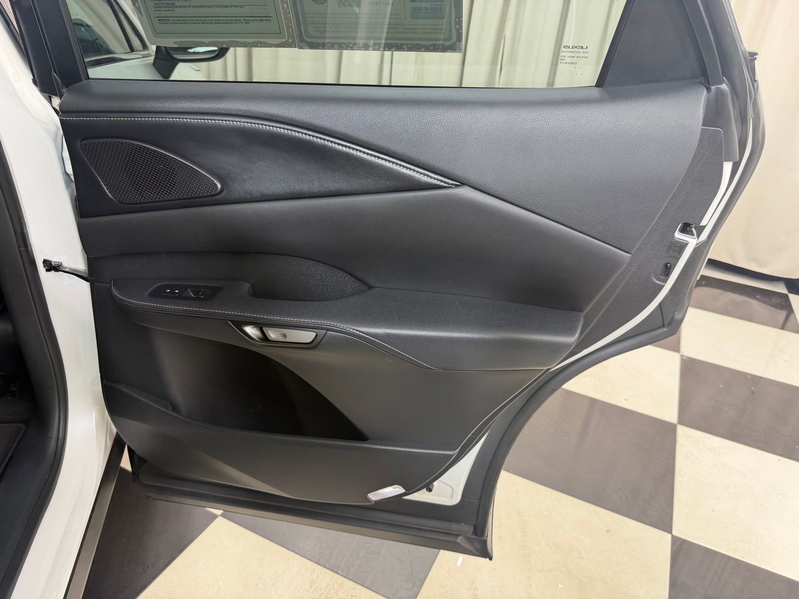 Used 2023 White Lexus 350 Premium image 28
