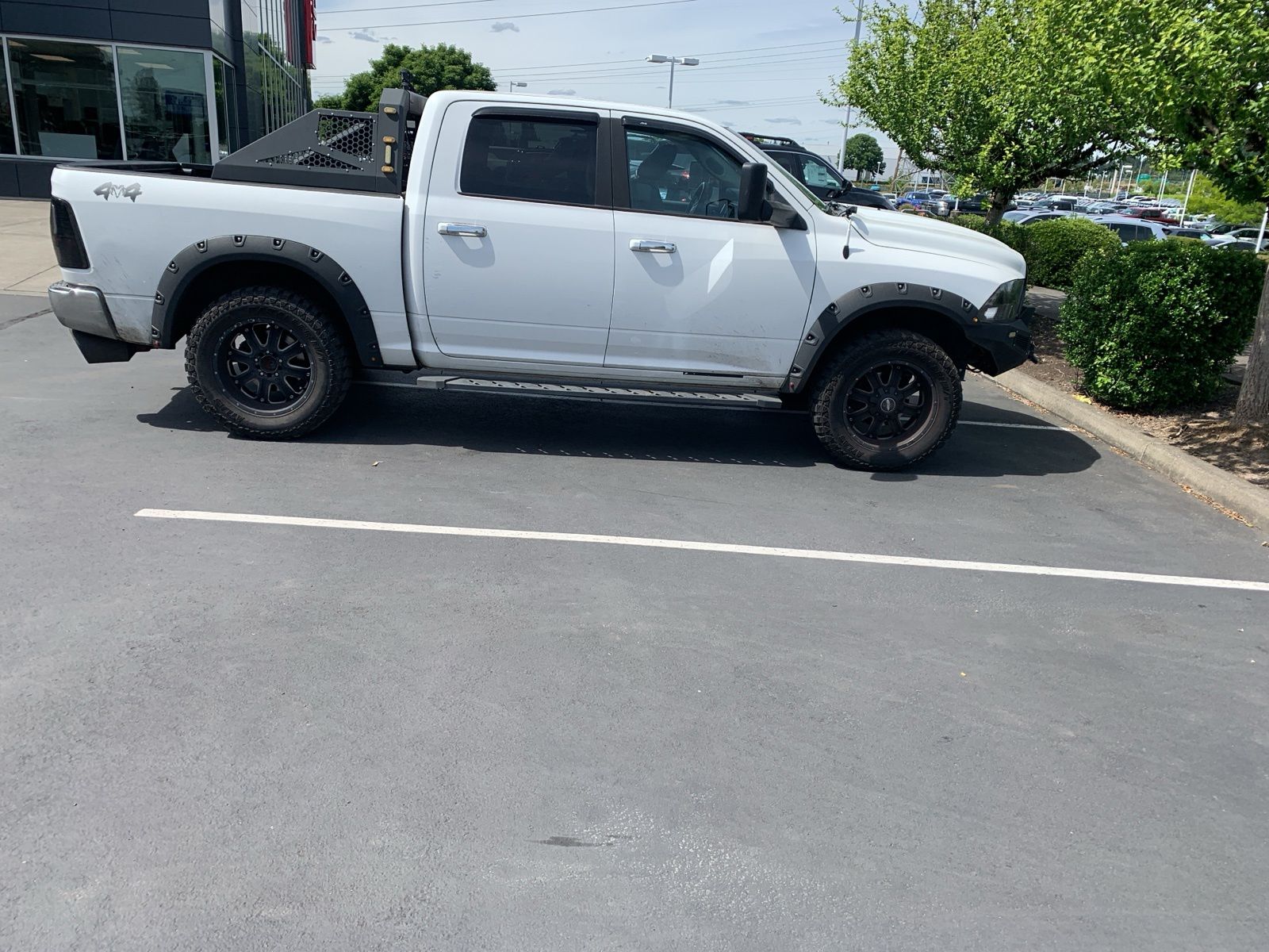 2014 RAM 1500 SLT 4x4 Crew Cab's photo