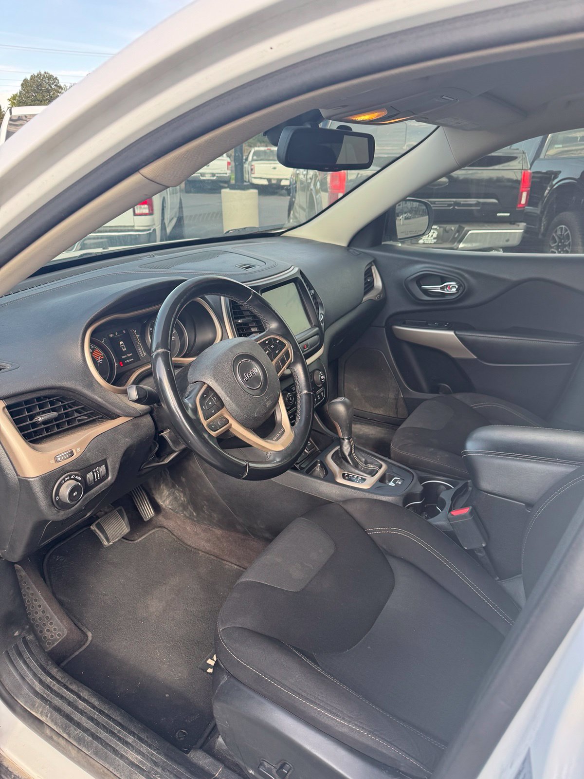 Used 2017 Jeep Cherokee SUV