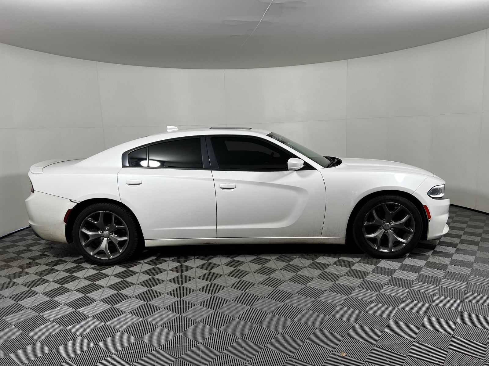 Thumbnail: 2016 Dodge Charger - 4