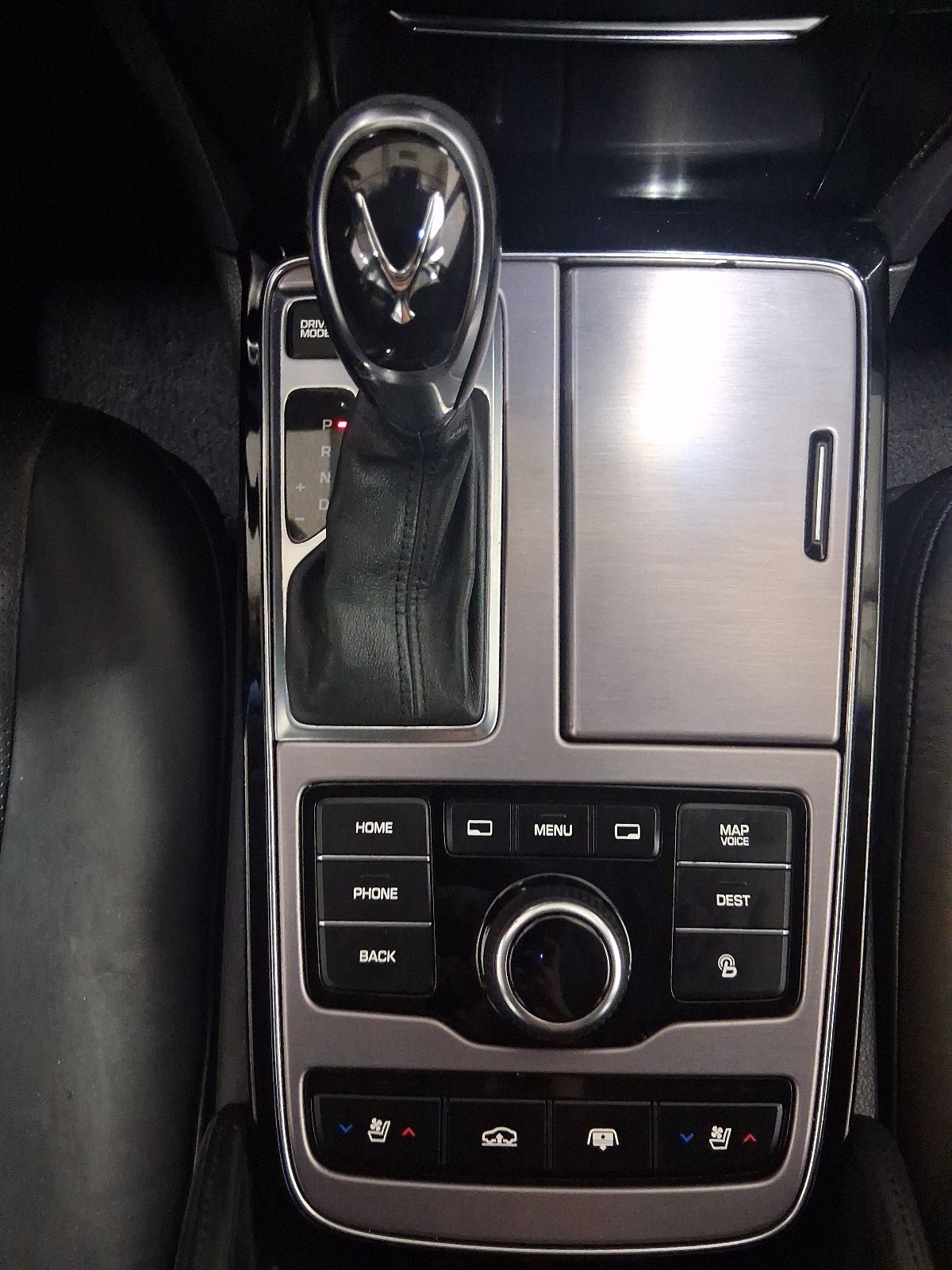 Used Car 2014 Hyundai Equus  Signature For Sale Under $15,000 In Austin, Texas