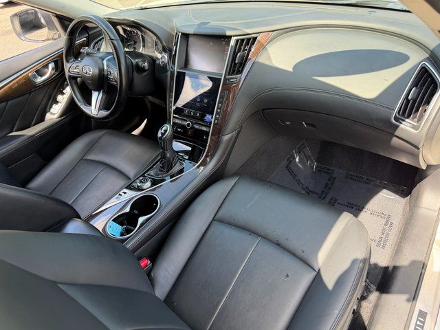 Used 2019 Majestic White INFINITI 3.0t LUXE image 30