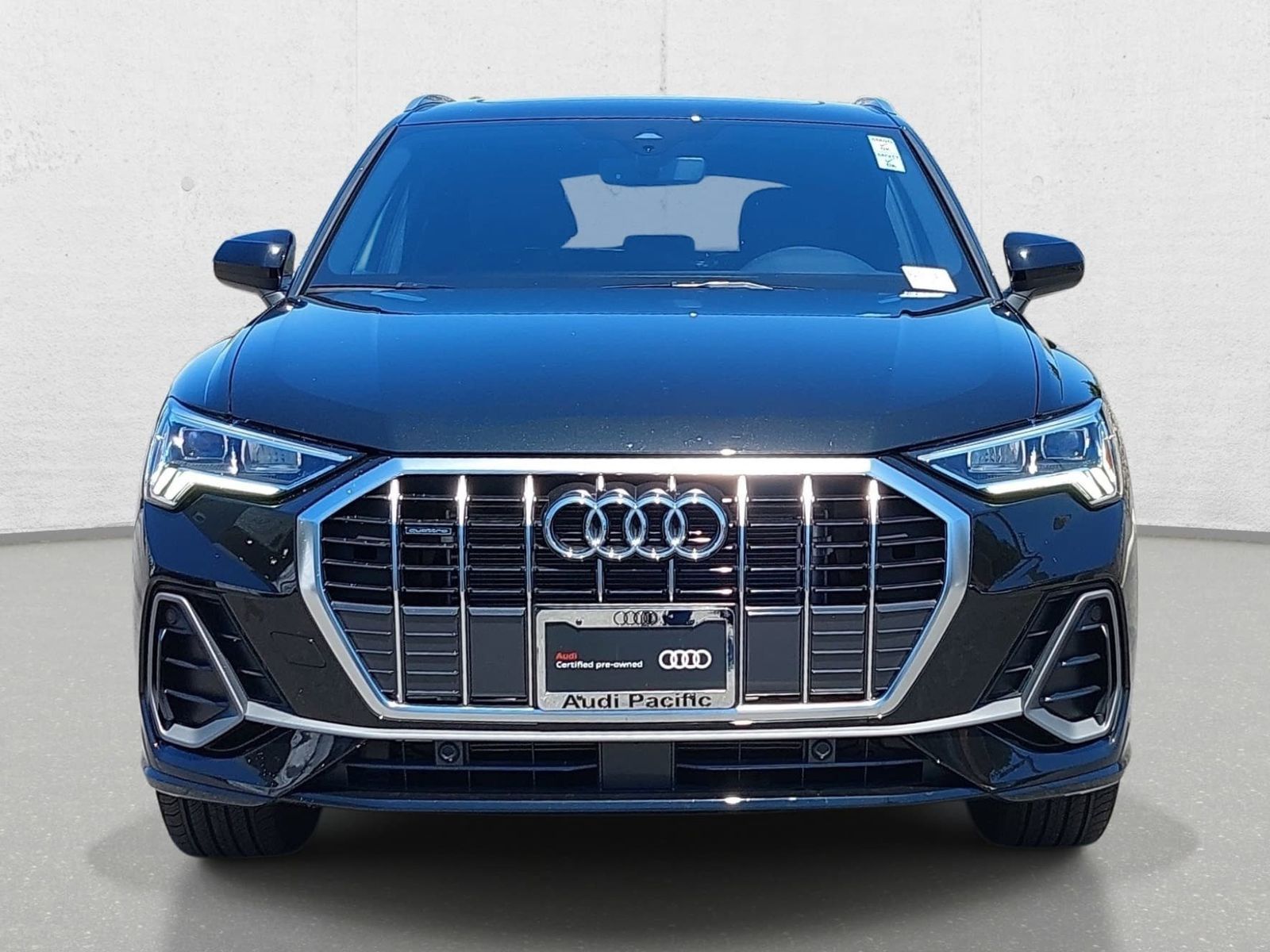 2025 Audi Q3 45 TFSI S Line Premium quattro's photo