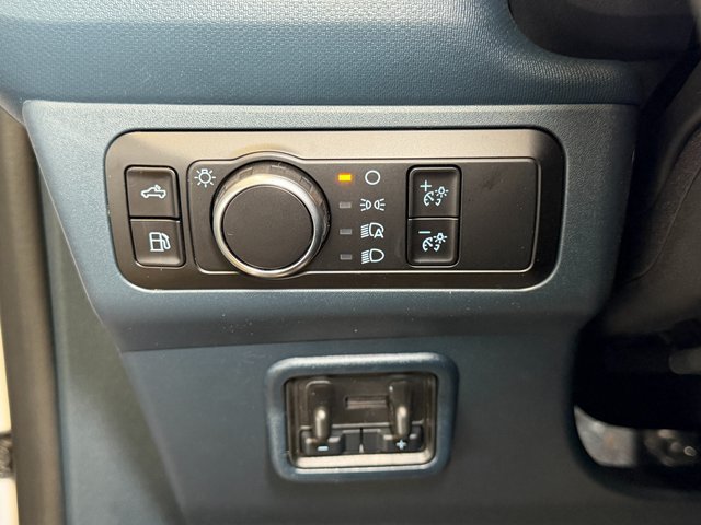 New 2026 Oxford White Ford XLT image 33
