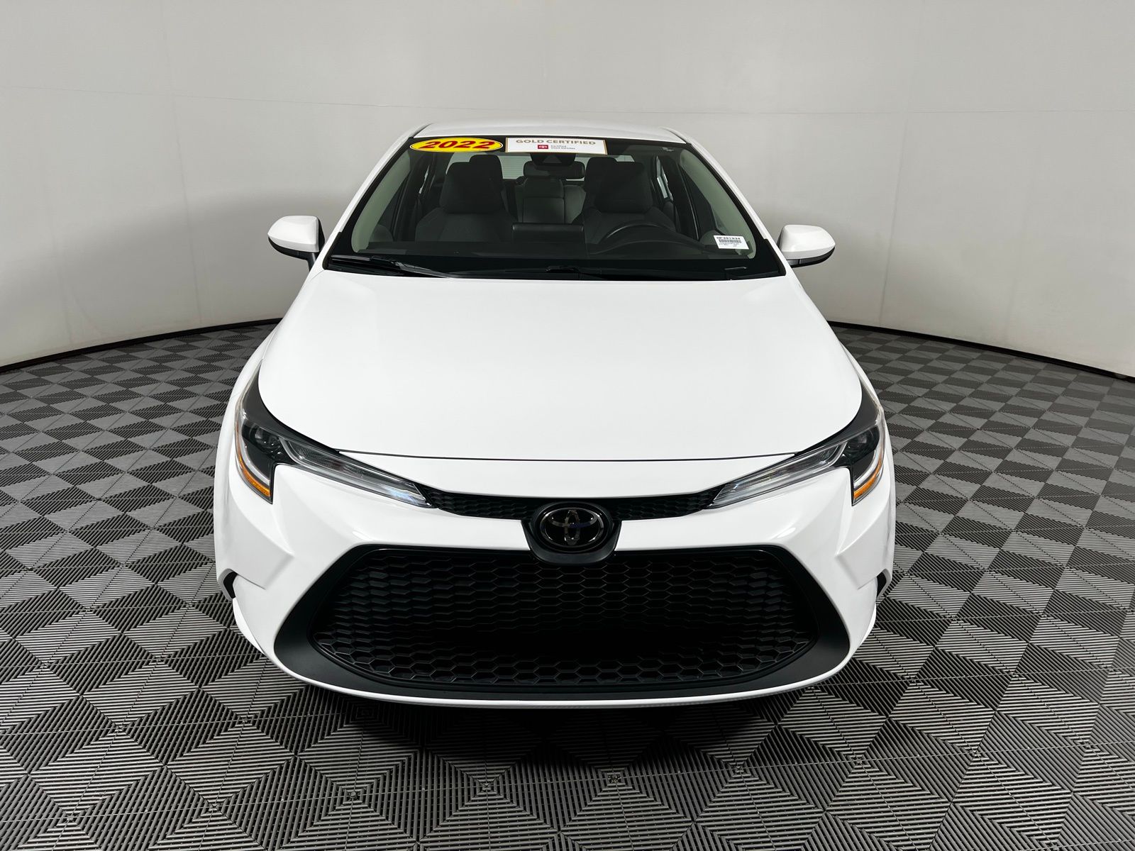 2022 Toyota Corolla LE 2