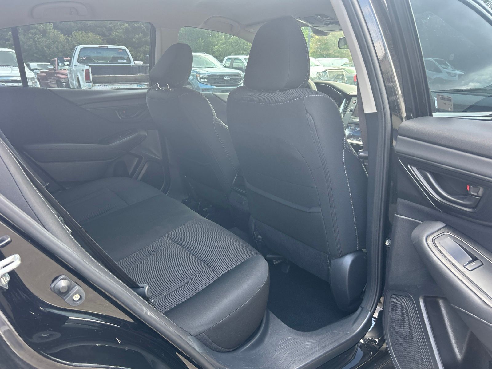 Used 2022 Crystal Black Silica Subaru Base image 22