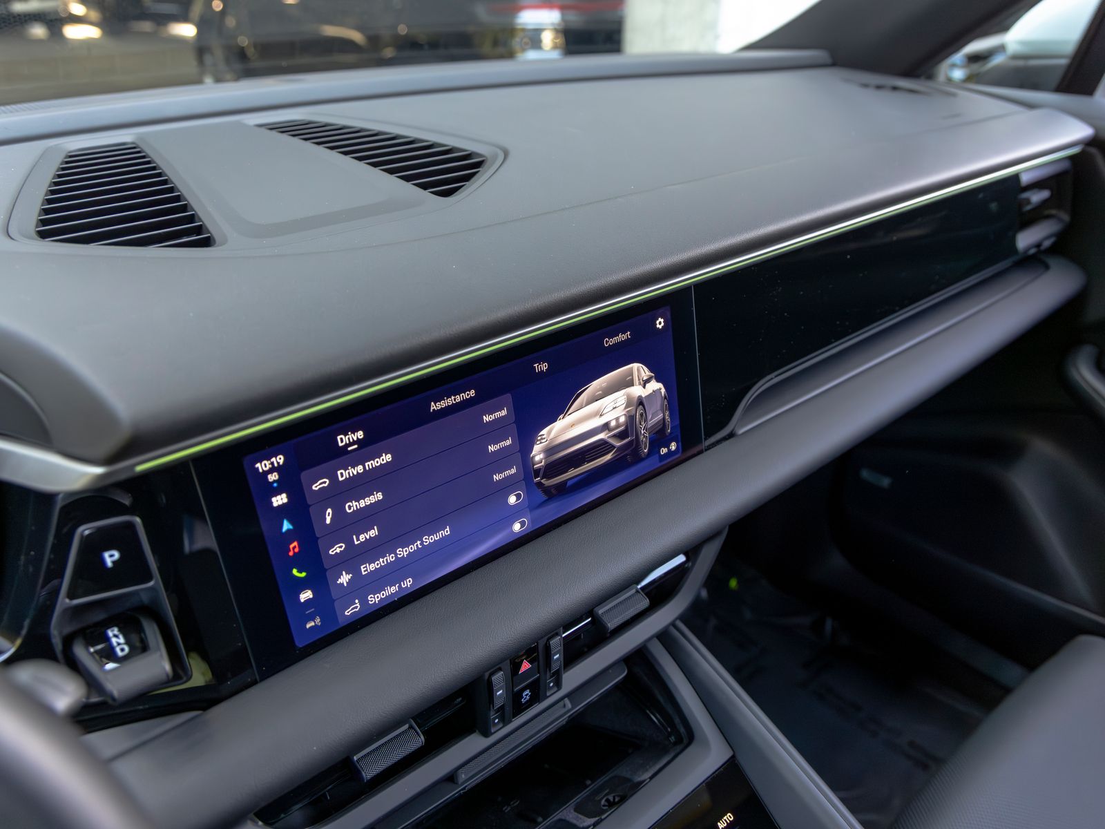2025 Porsche Macan Base - Photo 35