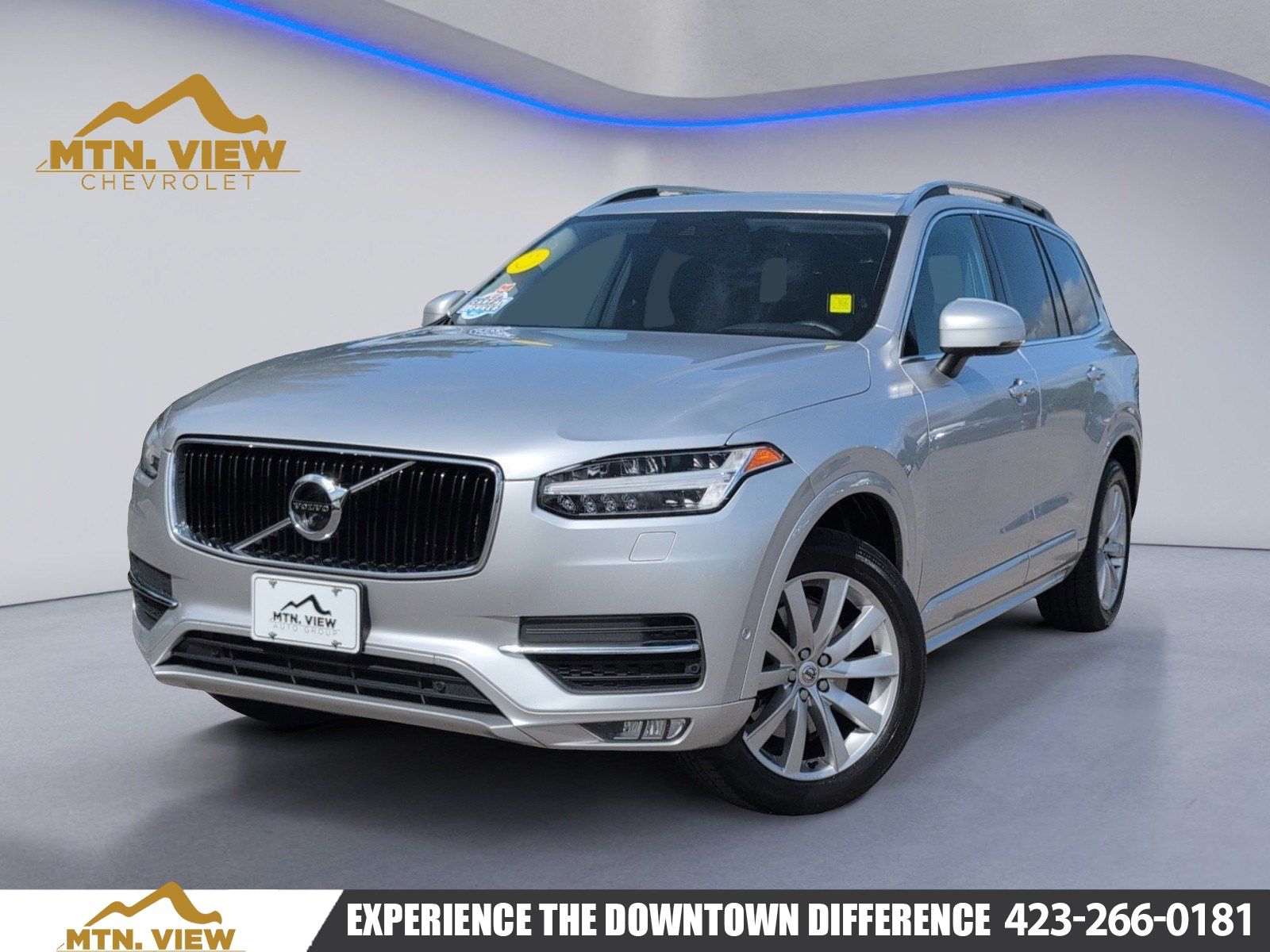  2017 Volvo XC90 T5 Momentum FWD   