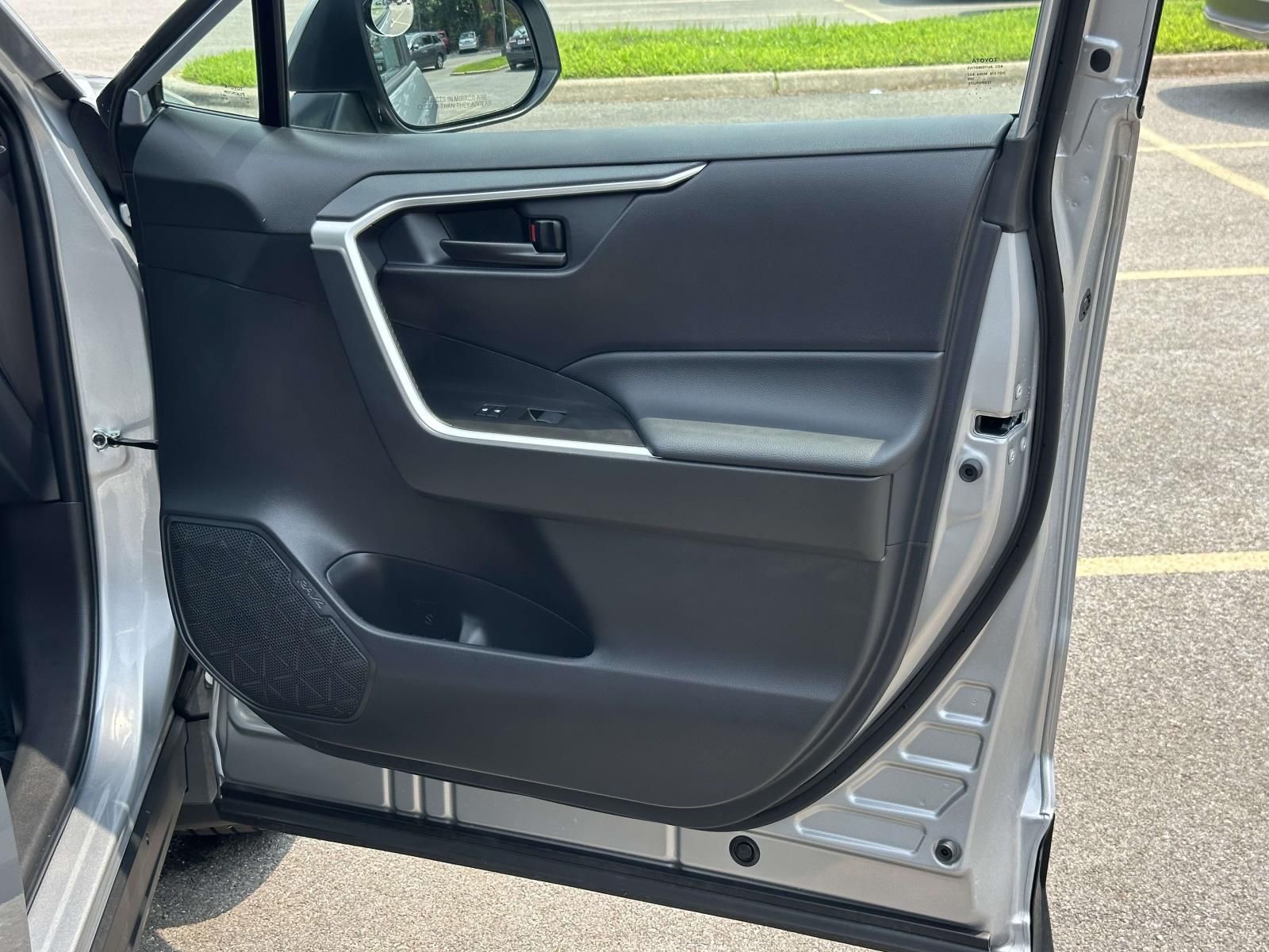 Used 2025 Silver Toyota LE image 20