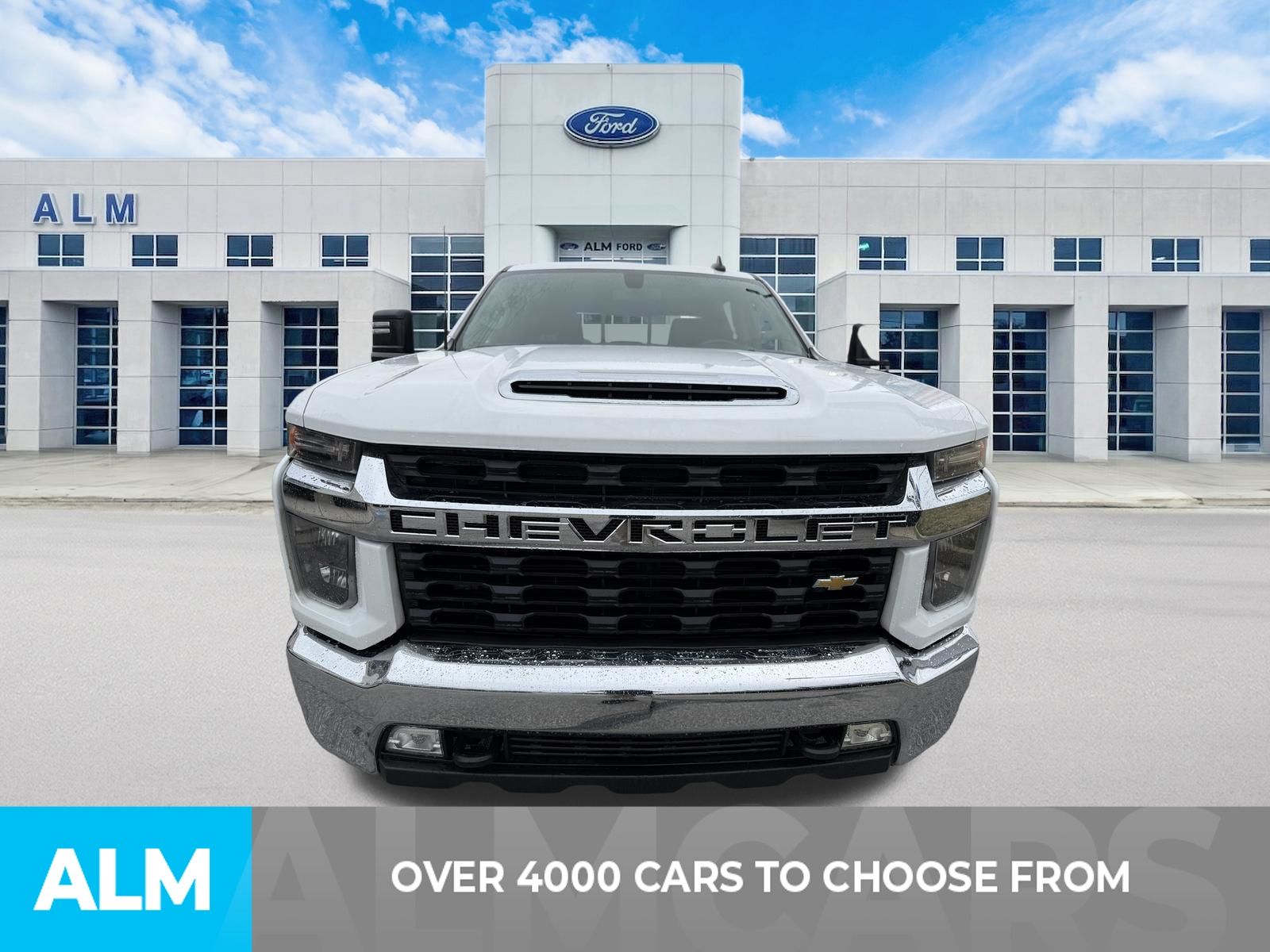 Used 2022 White Chevrolet LT image 2