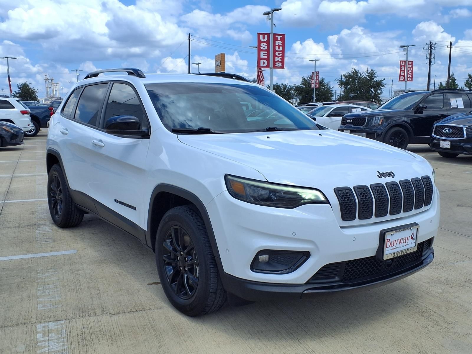 2023 Jeep Cherokee Altitude White at Emmons Autoplex