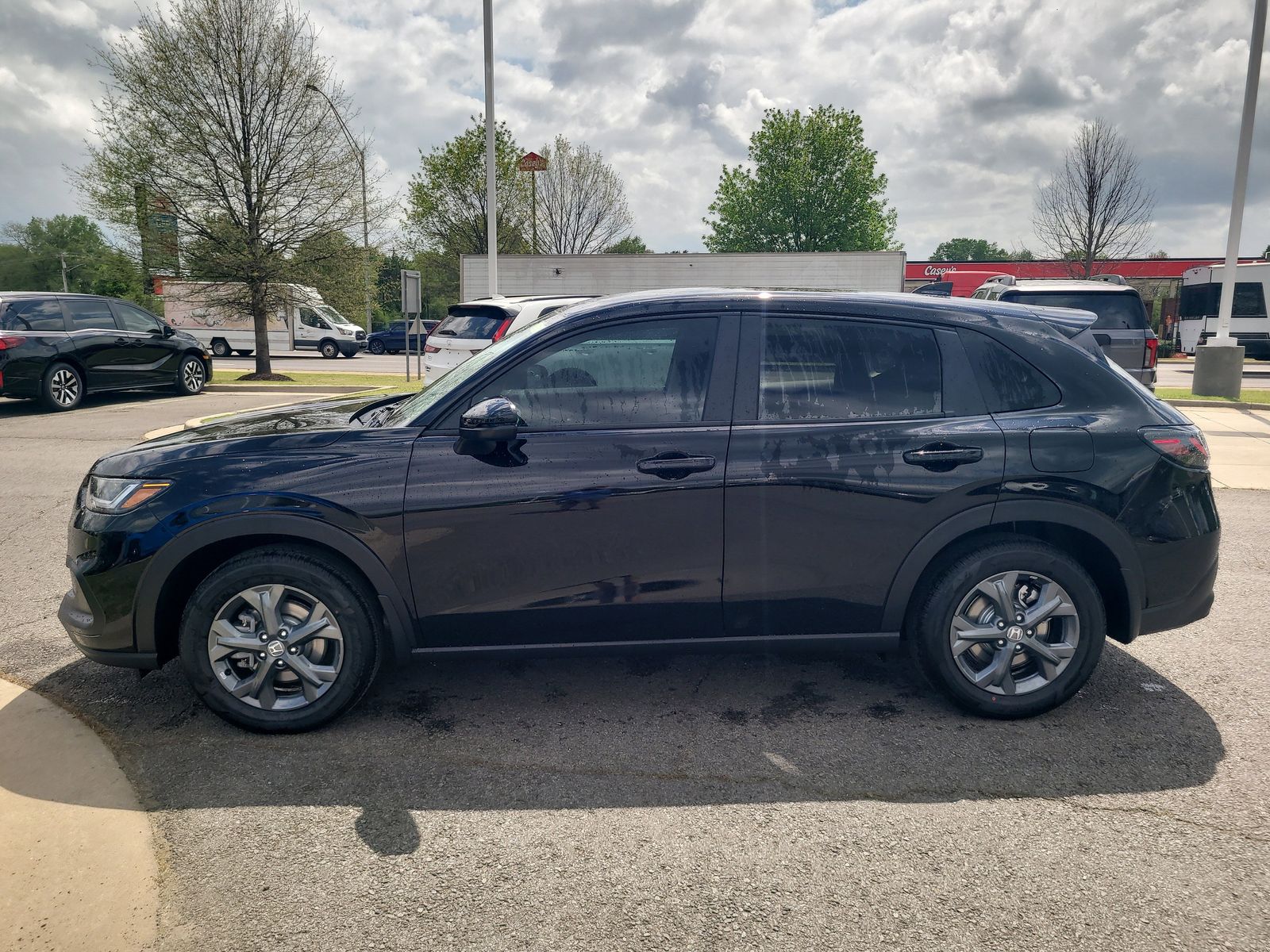 View vehicle photo 6