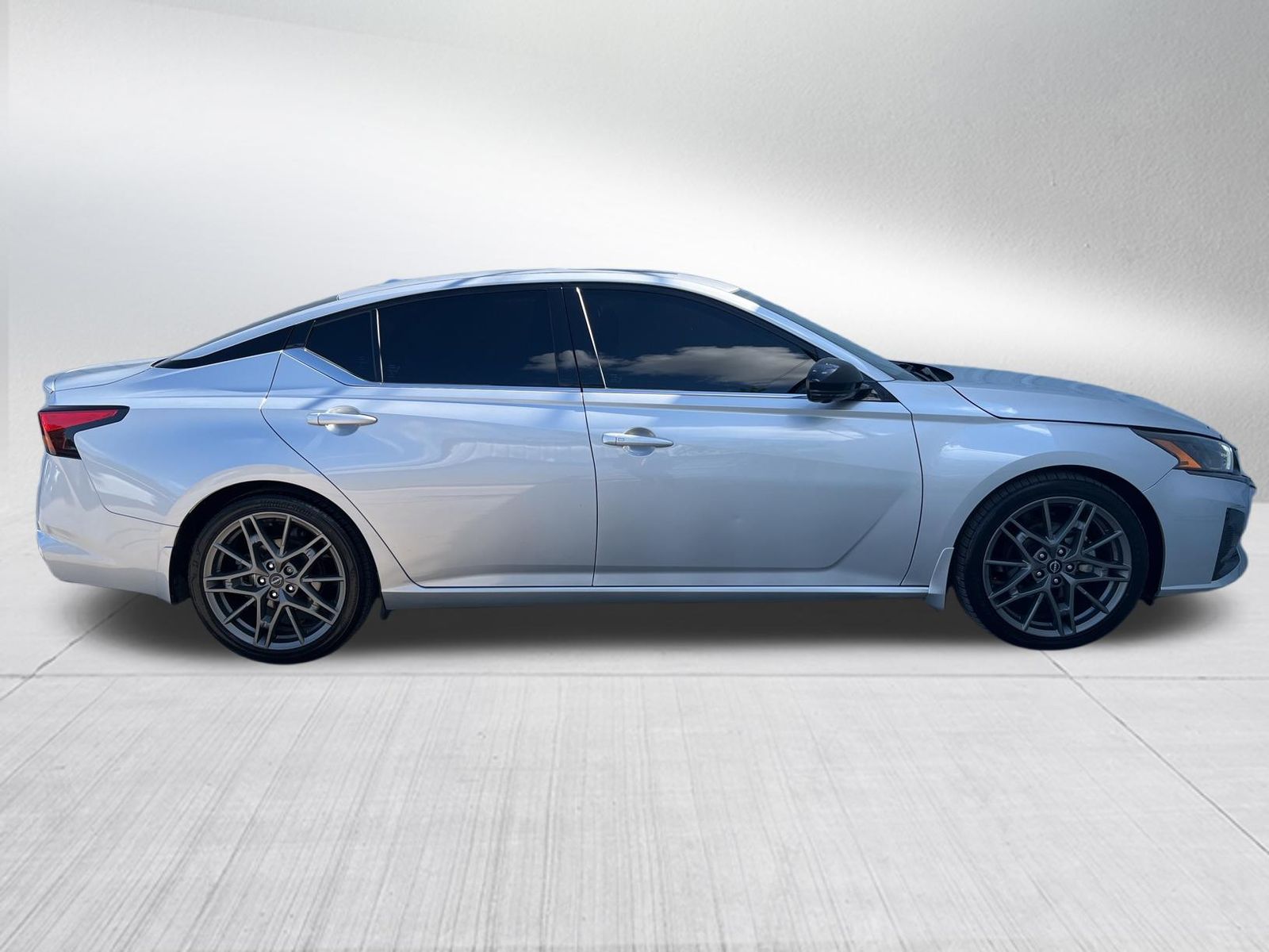 Used Car 2023 Nissan Altima  2.0 Sr For Sale Under $25,000 In Austin, Texas