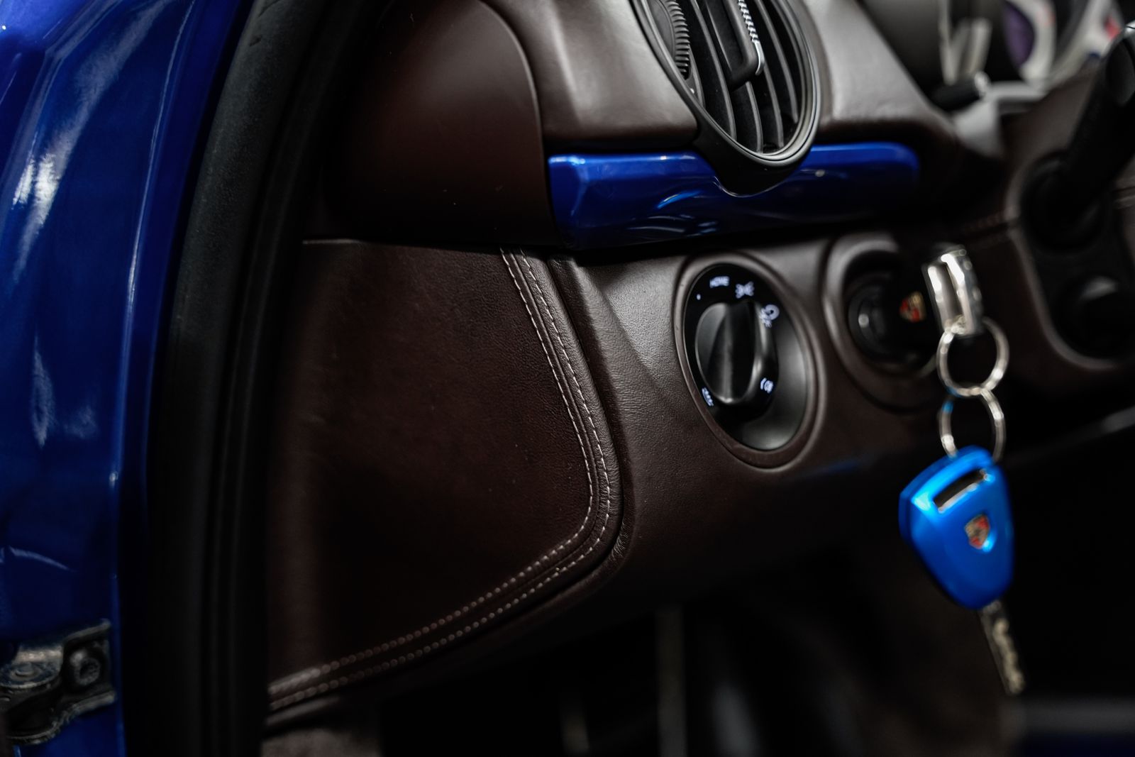 2011 Porsche Boxster Spyder — photo 18