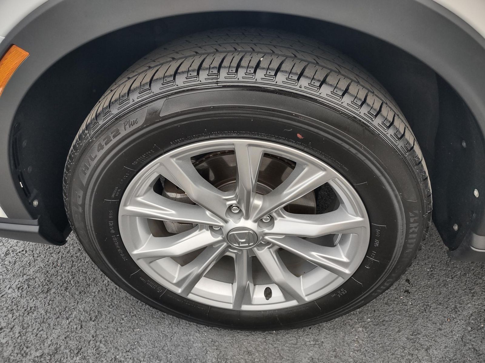 Used 2024 White Honda EX-L image 25