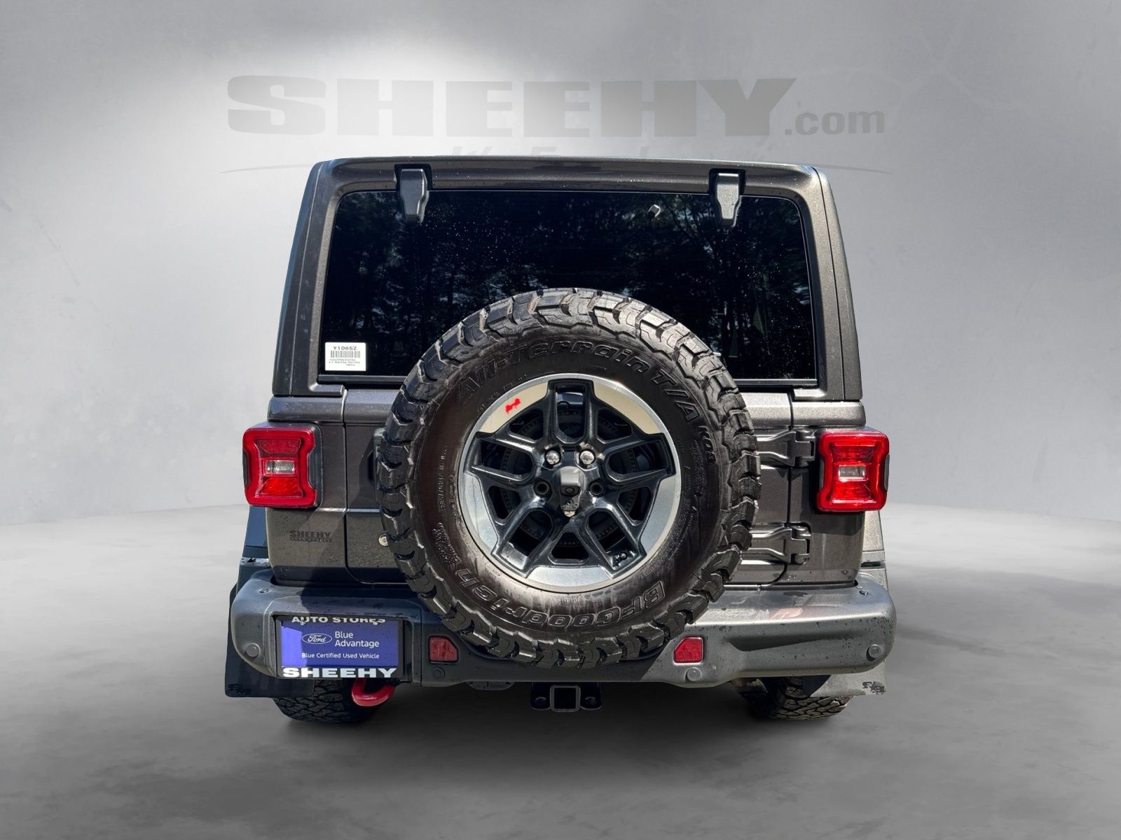 Used 2020 Granite Crystal Clearcoat Metallic Jeep Unlimited Rubicon image 11