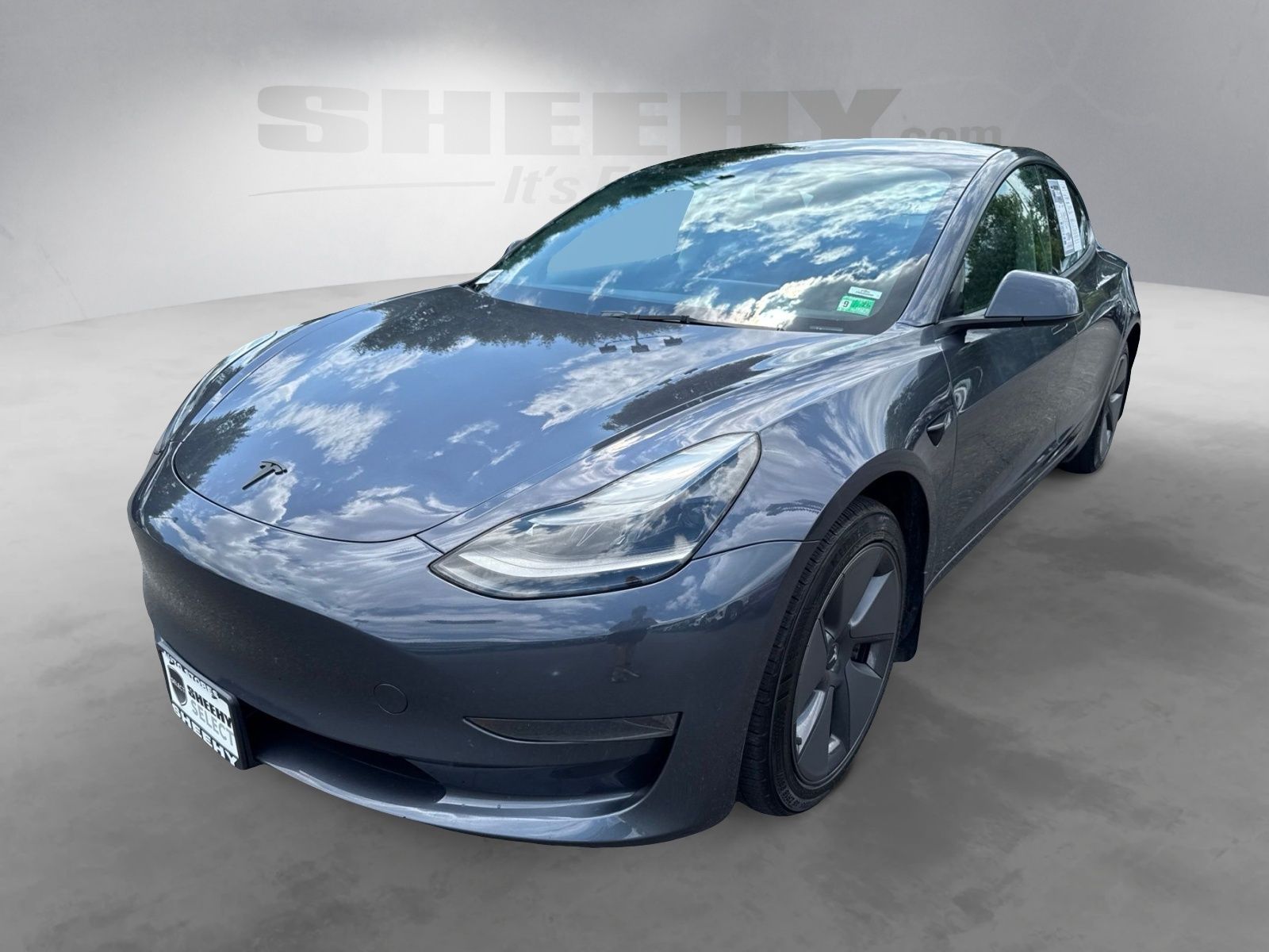 Used 2023 Midnight Silver Metallic Tesla Base image 17