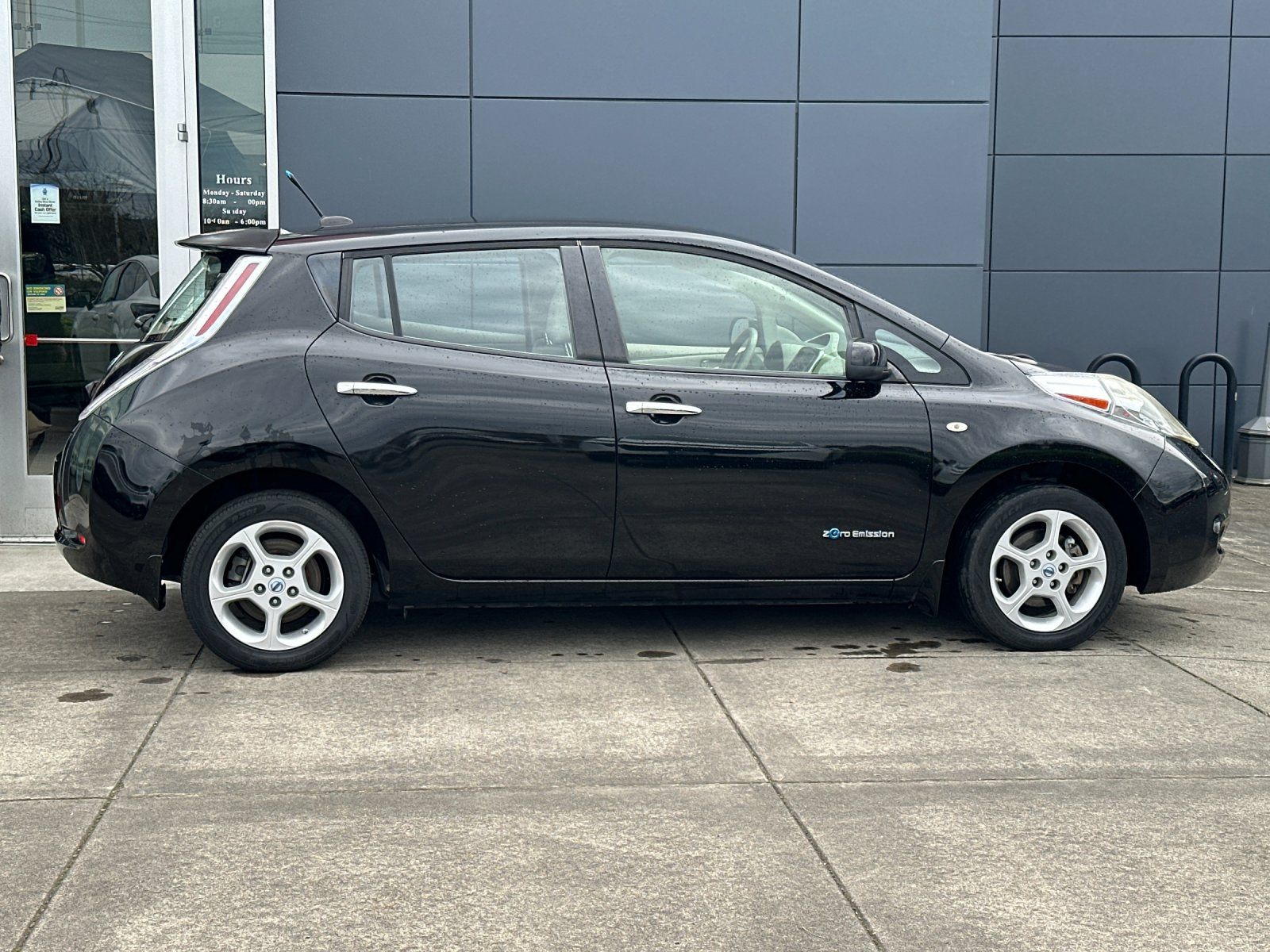 Used 2012 Nissan LEAF SL with VIN JN1AZ0CP3CT024656 for sale in Wilsonville, OR