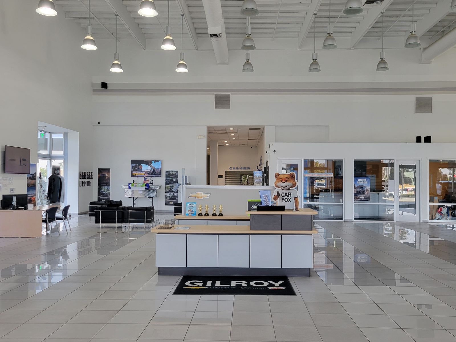 Used 2024 Orange Kia LXS image 33