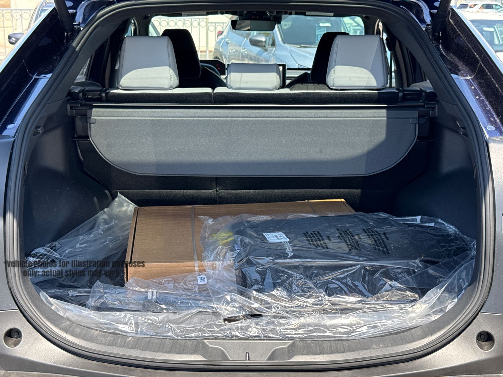 View vehicle photo 7