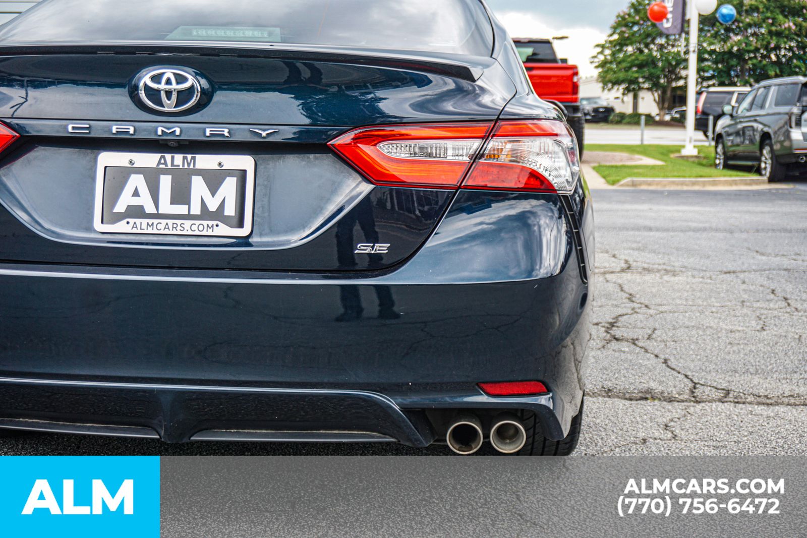 Used 2019 Blue Toyota SE image 17