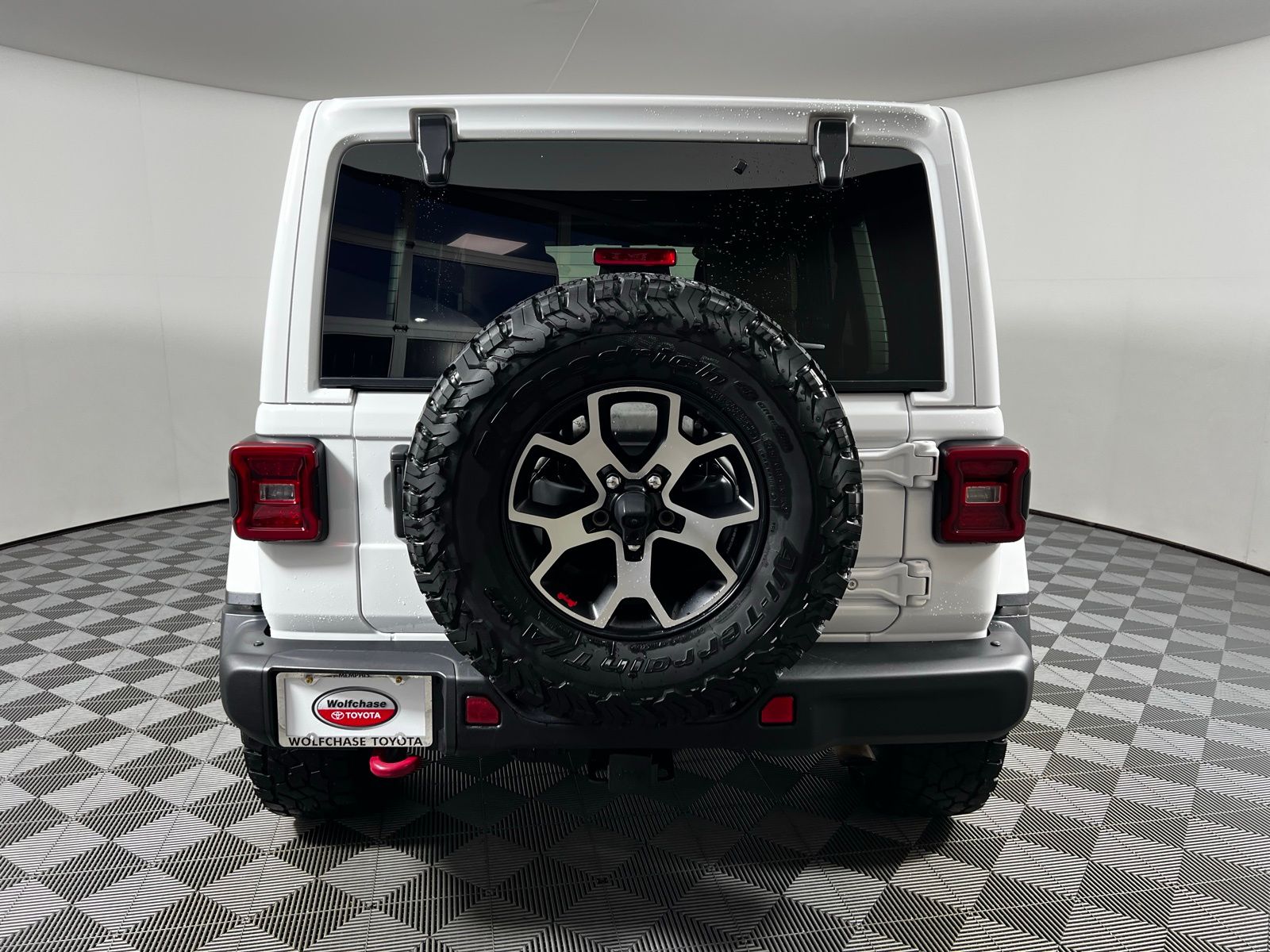 Thumbnail: 2021 Jeep Wrangler - 6