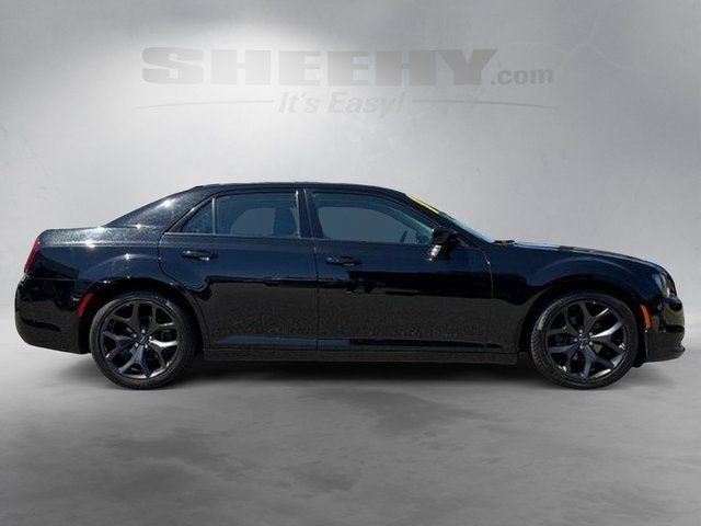 Used 2021 Gloss Black Chrysler Touring image 9