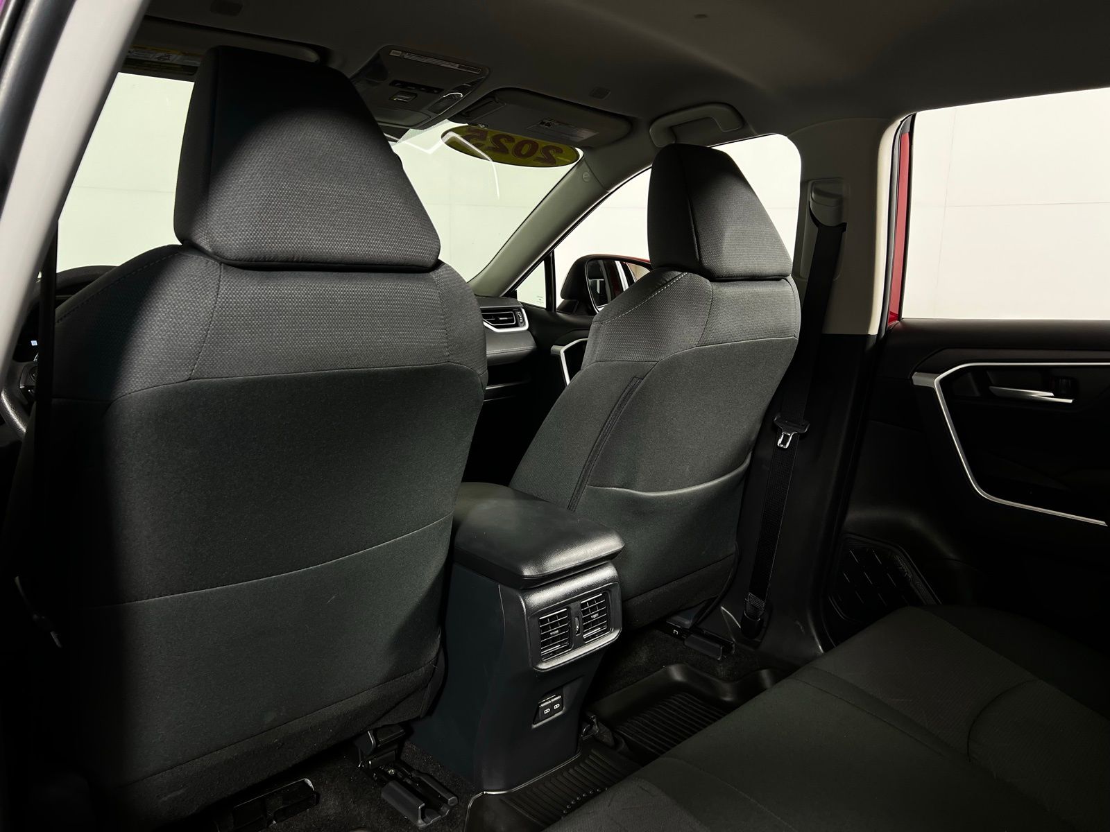 Thumbnail: 2025 Toyota RAV4 - 19