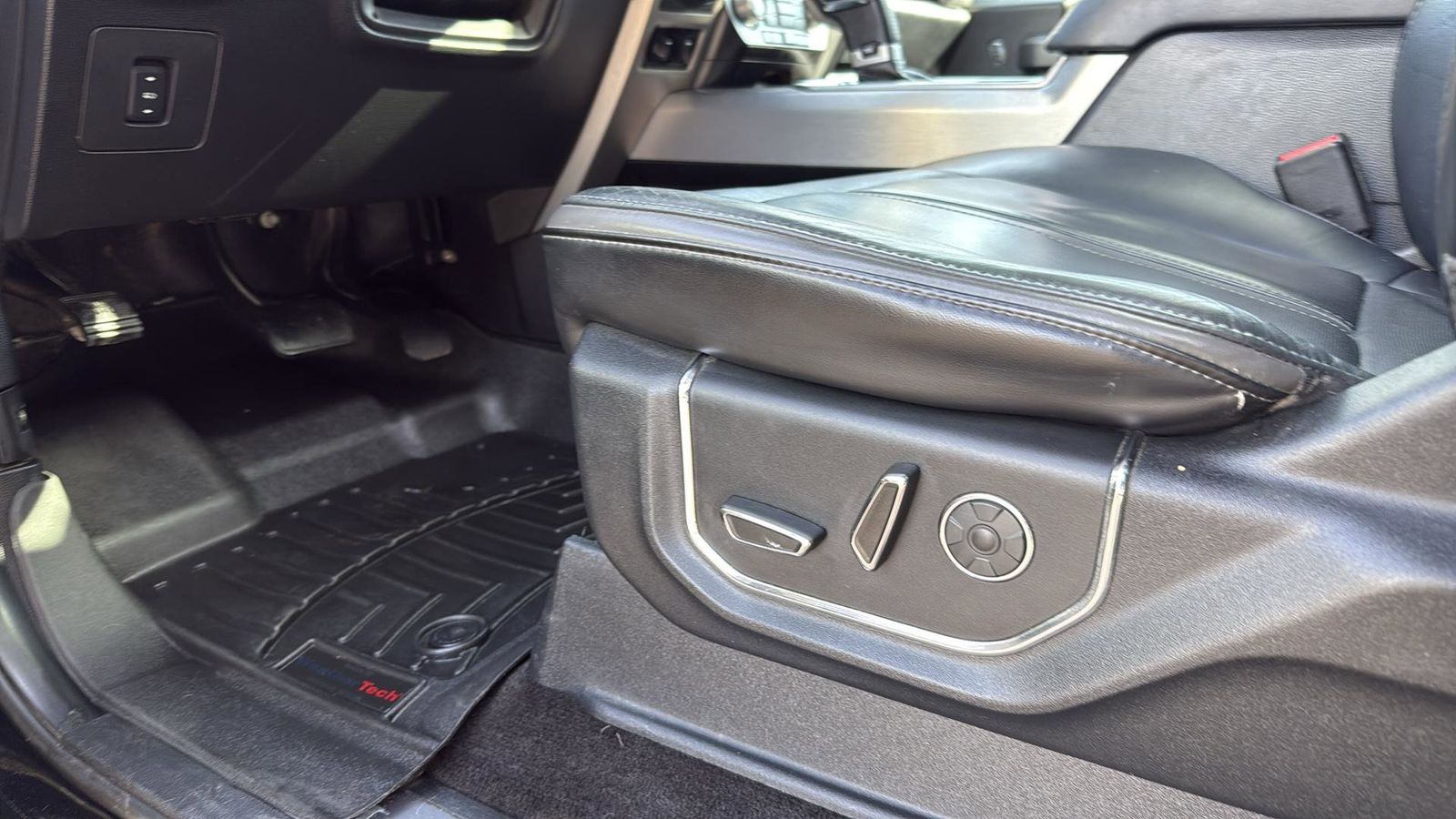 Used Car 2017 Ford F-150  Platinum For Sale Under $35,000 In Austin, Texas