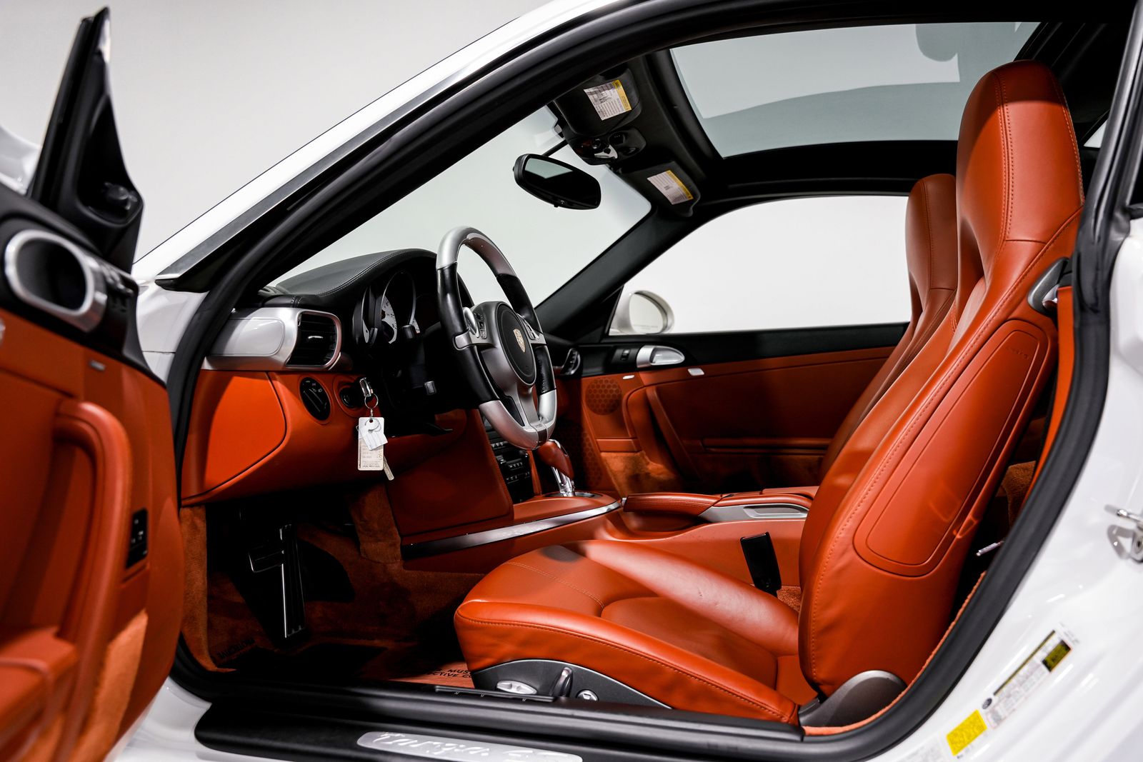 2010 Porsche 911 Targa 4S — photo 18