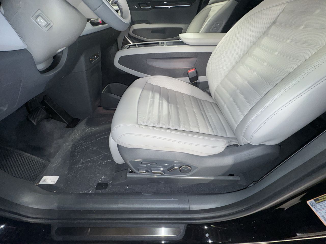 2026 Kia EV9 Land AWD photo 15